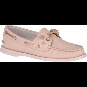 Light Pink Sperry Boat Shoes - size 7.5